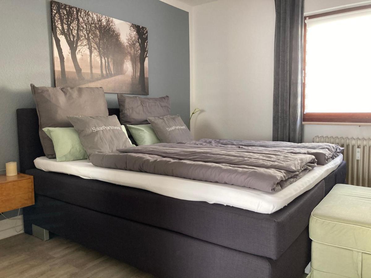 Living At Saarpartments -Adults Only- 2 Bedroom, Netflix - Business & Holiday Apartments For Long- And Short Term Stay, 3 Min To Train Station, Secure E-Bike Parking! Saarbrücken Buitenkant foto