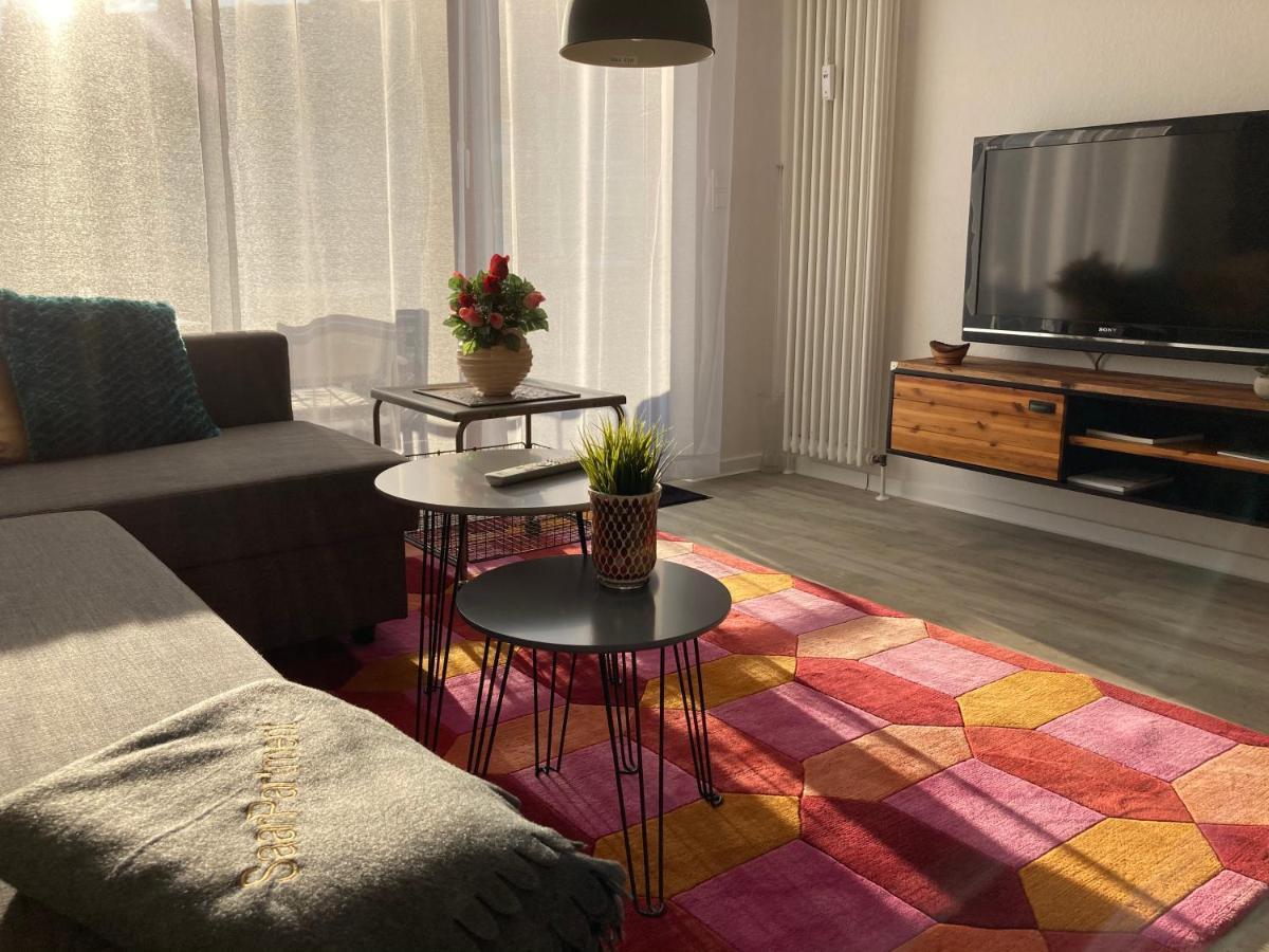 Living At Saarpartments -Adults Only- 2 Bedroom, Netflix - Business & Holiday Apartments For Long- And Short Term Stay, 3 Min To Train Station, Secure E-Bike Parking! Saarbrücken Buitenkant foto